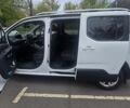 Белый Пежо Rifter, объемом двигателя 1.5 л и пробегом 142 тыс. км за 21000 $, фото 4 на Automoto.ua