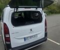 Білий Пежо Rifter, об'ємом двигуна 1.5 л та пробігом 142 тис. км за 20800 $, фото 9 на Automoto.ua