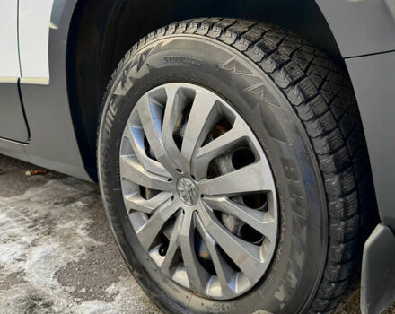 Белый Пежо Rifter, объемом двигателя 1.5 л и пробегом 72 тыс. км за 24450 $, фото 45 на Automoto.ua