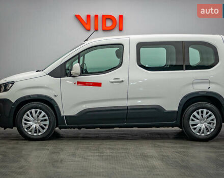 Білий Пежо Rifter, об'ємом двигуна 1.6 л та пробігом 203 тис. км за 13981 $, фото 2 на Automoto.ua