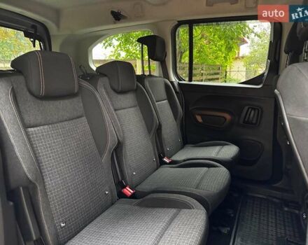 Белый Пежо Rifter, объемом двигателя 1.5 л и пробегом 168 тыс. км за 19890 $, фото 25 на Automoto.ua