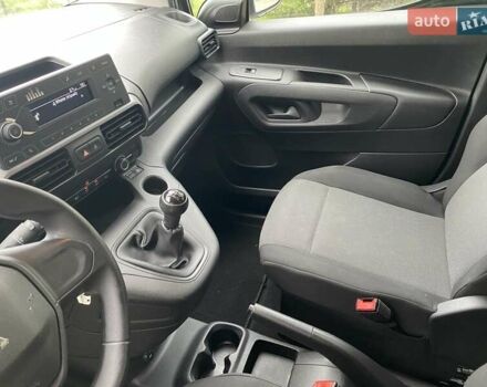 Белый Пежо Rifter, объемом двигателя 1.5 л и пробегом 256 тыс. км за 14900 $, фото 42 на Automoto.ua