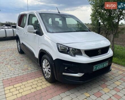 Белый Пежо Rifter, объемом двигателя 1.5 л и пробегом 256 тыс. км за 14900 $, фото 14 на Automoto.ua