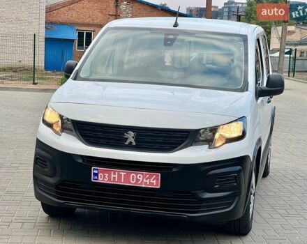Белый Пежо Rifter, объемом двигателя 1.5 л и пробегом 159 тыс. км за 16200 $, фото 35 на Automoto.ua