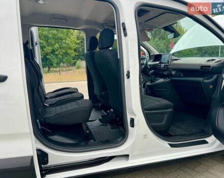 Білий Пежо Rifter, об'ємом двигуна 1.5 л та пробігом 159 тис. км за 14950 $, фото 91 на Automoto.ua