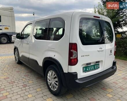 Белый Пежо Rifter, объемом двигателя 1.5 л и пробегом 256 тыс. км за 14900 $, фото 4 на Automoto.ua