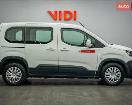 Белый Пежо Rifter, объемом двигателя 1.6 л и пробегом 189 тыс. км за 14014 $, фото 3 на Automoto.ua