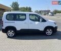 Белый Пежо Rifter, объемом двигателя 1.5 л и пробегом 206 тыс. км за 15500 $, фото 3 на Automoto.ua