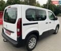 Белый Пежо Rifter, объемом двигателя 1.5 л и пробегом 159 тыс. км за 16300 $, фото 7 на Automoto.ua