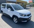 Белый Пежо Rifter, объемом двигателя 1.5 л и пробегом 206 тыс. км за 15500 $, фото 2 на Automoto.ua