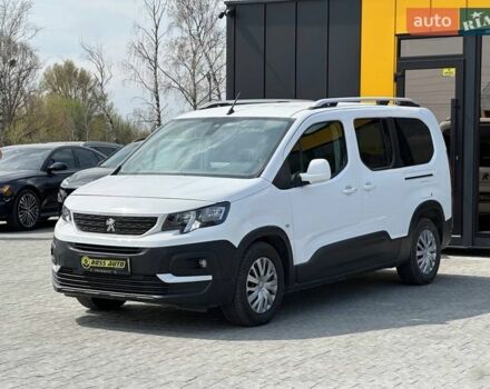 Белый Пежо Rifter, объемом двигателя 1.56 л и пробегом 54 тыс. км за 17950 $, фото 2 на Automoto.ua