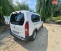 Білий Пежо Rifter, об'ємом двигуна 1.56 л та пробігом 56 тис. км за 17500 $, фото 6 на Automoto.ua