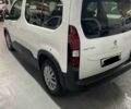 Білий Пежо Rifter, об'ємом двигуна 1.6 л та пробігом 142 тис. км за 13498 $, фото 3 на Automoto.ua