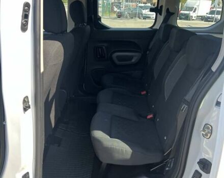 Белый Пежо Rifter, объемом двигателя 1.5 л и пробегом 206 тыс. км за 15500 $, фото 12 на Automoto.ua