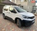 Белый Пежо Rifter, объемом двигателя 1.56 л и пробегом 60 тыс. км за 18000 $, фото 2 на Automoto.ua