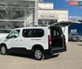 Білий Пежо Rifter, об'ємом двигуна 1.5 л та пробігом 99 тис. км за 22600 $, фото 11 на Automoto.ua