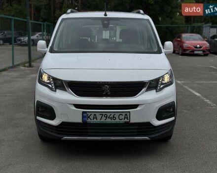 Белый Пежо Rifter, объемом двигателя 1.5 л и пробегом 110 тыс. км за 21500 $, фото 1 на Automoto.ua