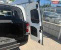 Білий Пежо Rifter, об'ємом двигуна 1.56 л та пробігом 57 тис. км за 17500 $, фото 22 на Automoto.ua