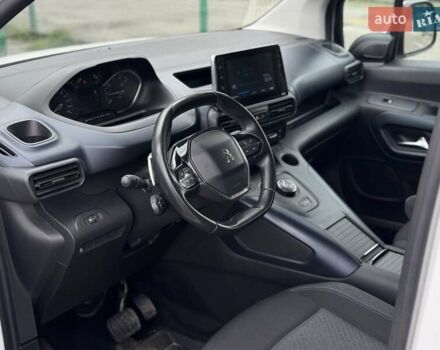 Белый Пежо Rifter, объемом двигателя 1.5 л и пробегом 110 тыс. км за 21500 $, фото 8 на Automoto.ua