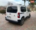 Белый Пежо Rifter, объемом двигателя 1.56 л и пробегом 60 тыс. км за 18000 $, фото 4 на Automoto.ua