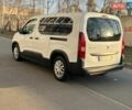 Білий Пежо Rifter, об'ємом двигуна 1.56 л та пробігом 162 тис. км за 15700 $, фото 4 на Automoto.ua