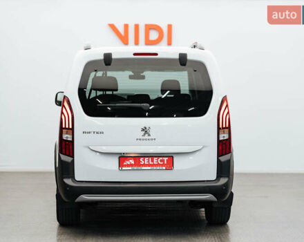 Білий Пежо Rifter, об'ємом двигуна 1.5 л та пробігом 48 тис. км за 28322 $, фото 15 на Automoto.ua
