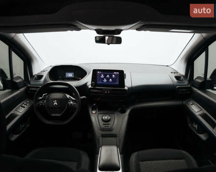 Белый Пежо Rifter, объемом двигателя 1.5 л и пробегом 34 тыс. км за 25835 $, фото 4 на Automoto.ua