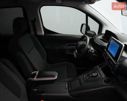 Белый Пежо Rifter, объемом двигателя 1.5 л и пробегом 34 тыс. км за 25835 $, фото 9 на Automoto.ua