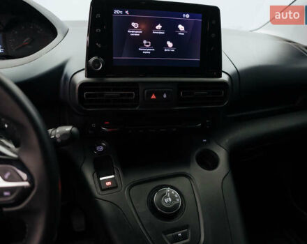 Белый Пежо Rifter, объемом двигателя 1.5 л и пробегом 34 тыс. км за 25835 $, фото 7 на Automoto.ua