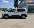 Белый Пежо Rifter, объемом двигателя 1.5 л и пробегом 25 тыс. км за 19900 $, фото 4 на Automoto.ua
