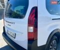Белый Пежо Rifter, объемом двигателя 1.5 л и пробегом 15 тыс. км за 25999 $, фото 42 на Automoto.ua