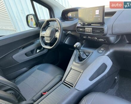 Белый Пежо Rifter, объемом двигателя 1.5 л и пробегом 15 тыс. км за 24999 $, фото 32 на Automoto.ua