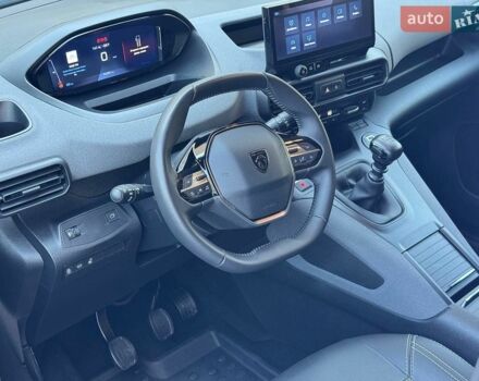 Белый Пежо Rifter, объемом двигателя 1.5 л и пробегом 15 тыс. км за 25999 $, фото 15 на Automoto.ua