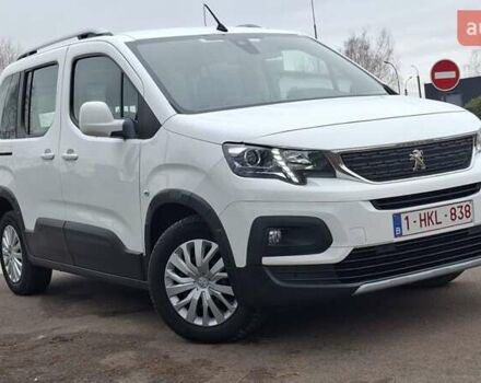 Белый Пежо Rifter, объемом двигателя 1.5 л и пробегом 153 тыс. км за 14999 $, фото 1 на Automoto.ua