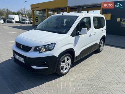 Білий Пежо Rifter, об'ємом двигуна 1.5 л та пробігом 206 тис. км за 15500 $, фото 1 на Automoto.ua