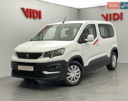 Білий Пежо Rifter, об'ємом двигуна 1.6 л та пробігом 146 тис. км за 14478 $, фото 1 на Automoto.ua
