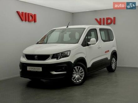 Білий Пежо Rifter, об'ємом двигуна 1.6 л та пробігом 115 тис. км за 15199 $, фото 1 на Automoto.ua