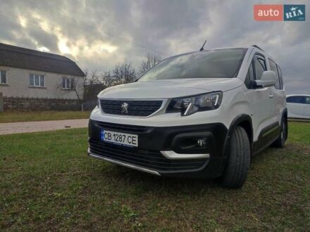 Пежо Rifter 2020 в Корюковке на Automoto.ua Белый Пежо Rifter, объемом двигателя 1.56 л и пробегом 160 тыс. км за 15000 $, фото 1 на Automoto.ua