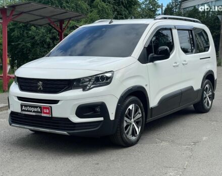 Белый Пежо Rifter, объемом двигателя 1.5 л и пробегом 168 тыс. км за 22690 $, фото 1 на Automoto.ua