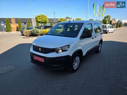 Белый Пежо Rifter, объемом двигателя 1.5 л и пробегом 120 тыс. км за 14700 $, фото 1 на Automoto.ua