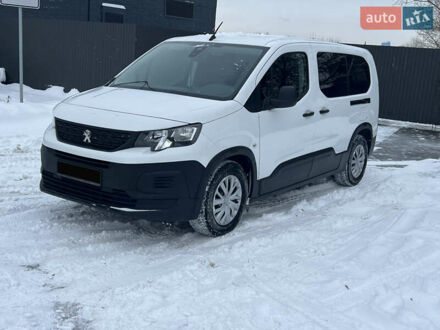 Білий Пежо Rifter, об'ємом двигуна 1.56 л та пробігом 160 тис. км за 17500 $, фото 1 на Automoto.ua
