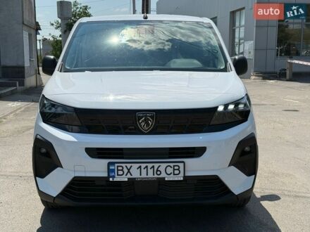 Белый Пежо Rifter, объемом двигателя 1.5 л и пробегом 25 тыс. км за 19900 $, фото 1 на Automoto.ua
