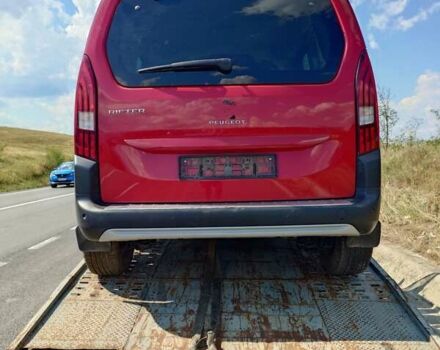 Червоний Пежо Rifter, об'ємом двигуна 1.56 л та пробігом 56 тис. км за 199 $, фото 3 на Automoto.ua