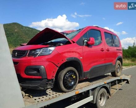 Червоний Пежо Rifter, об'ємом двигуна 1.56 л та пробігом 56 тис. км за 199 $, фото 5 на Automoto.ua