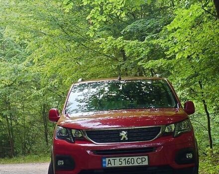 Червоний Пежо Rifter, об'ємом двигуна 1.56 л та пробігом 56 тис. км за 199 $, фото 9 на Automoto.ua