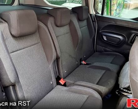 Пежо Rifter, объемом двигателя 1.6 л и пробегом 160 тыс. км за 18000 $, фото 1 на Automoto.ua