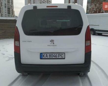Пежо Rifter, объемом двигателя 1.56 л и пробегом 208 тыс. км за 15500 $, фото 4 на Automoto.ua