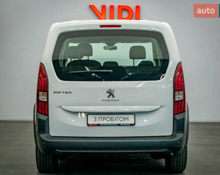 Пежо Rifter, об'ємом двигуна 1.6 л та пробігом 112 тис. км за 14928 $, фото 5 на Automoto.ua