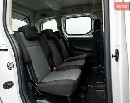 Пежо Rifter, объемом двигателя 1.6 л и пробегом 123 тыс. км за 14975 $, фото 12 на Automoto.ua