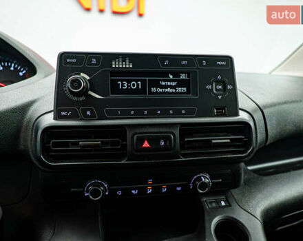 Пежо Rifter, об'ємом двигуна 1.6 л та пробігом 129 тис. км за 14878 $, фото 9 на Automoto.ua